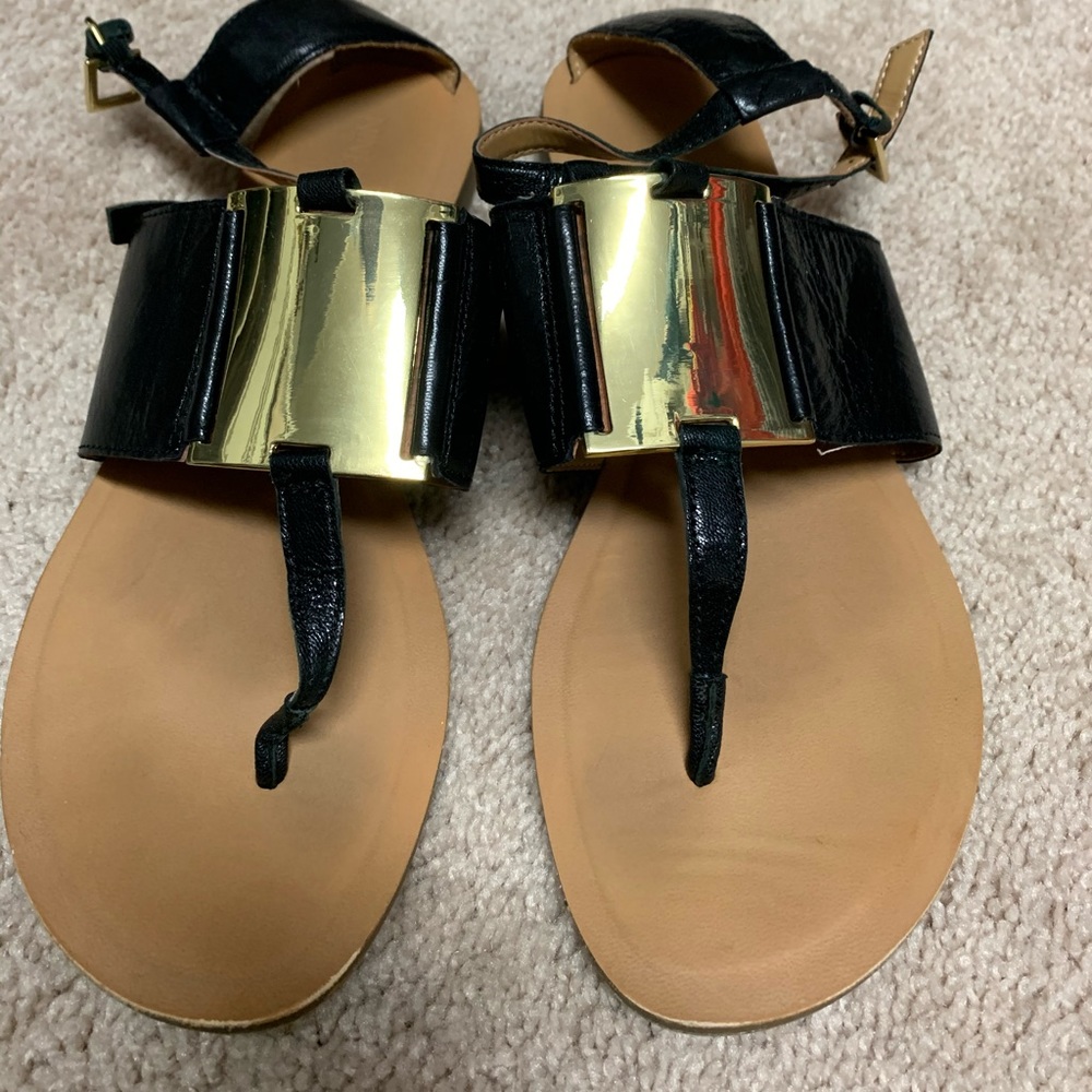 Nine West Black & Gold sandals!